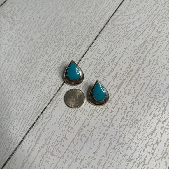 925 Sterling Silver Turquoise Teardrop Earrings - Picture 2 of 5
